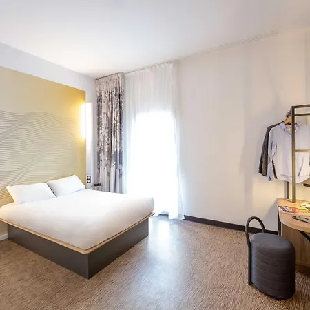 Ξενοδοχείο Golfe De Saint Tropez 3*
